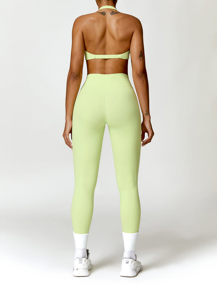 Cloud-Feel Twist Front Halter Sports Bras