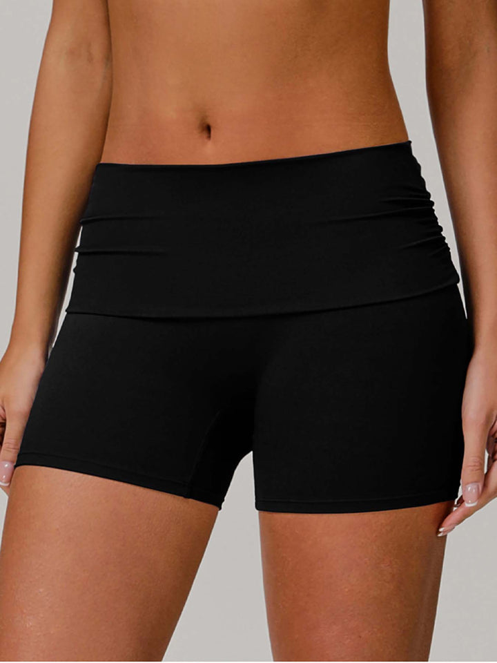 Cloud-Like Folded Waist Sports Shorts