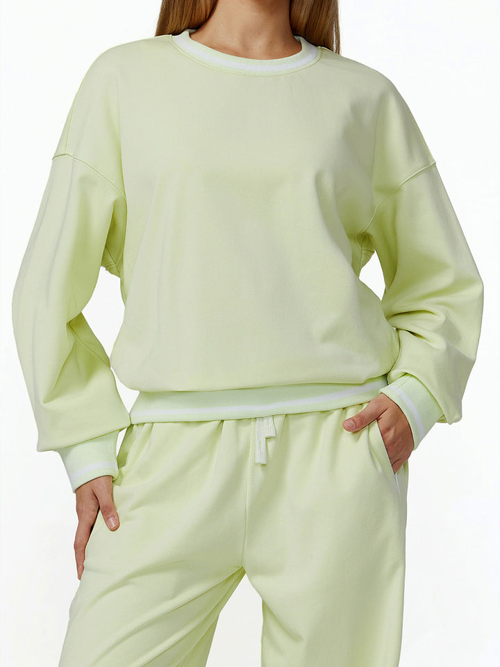 Contrast Thread Crew Neck Long Sleeve